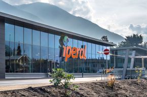 Iperal Carlazzo (groot)